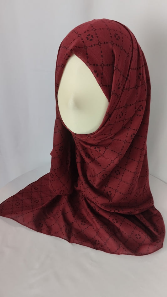 Hijab bordeaux con quadrate nere