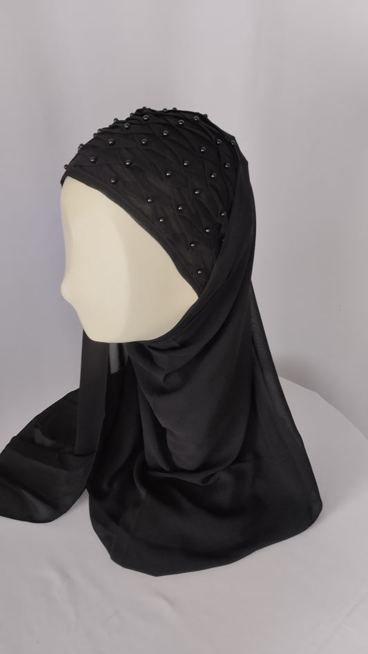 Hijab pronto a mettere nero