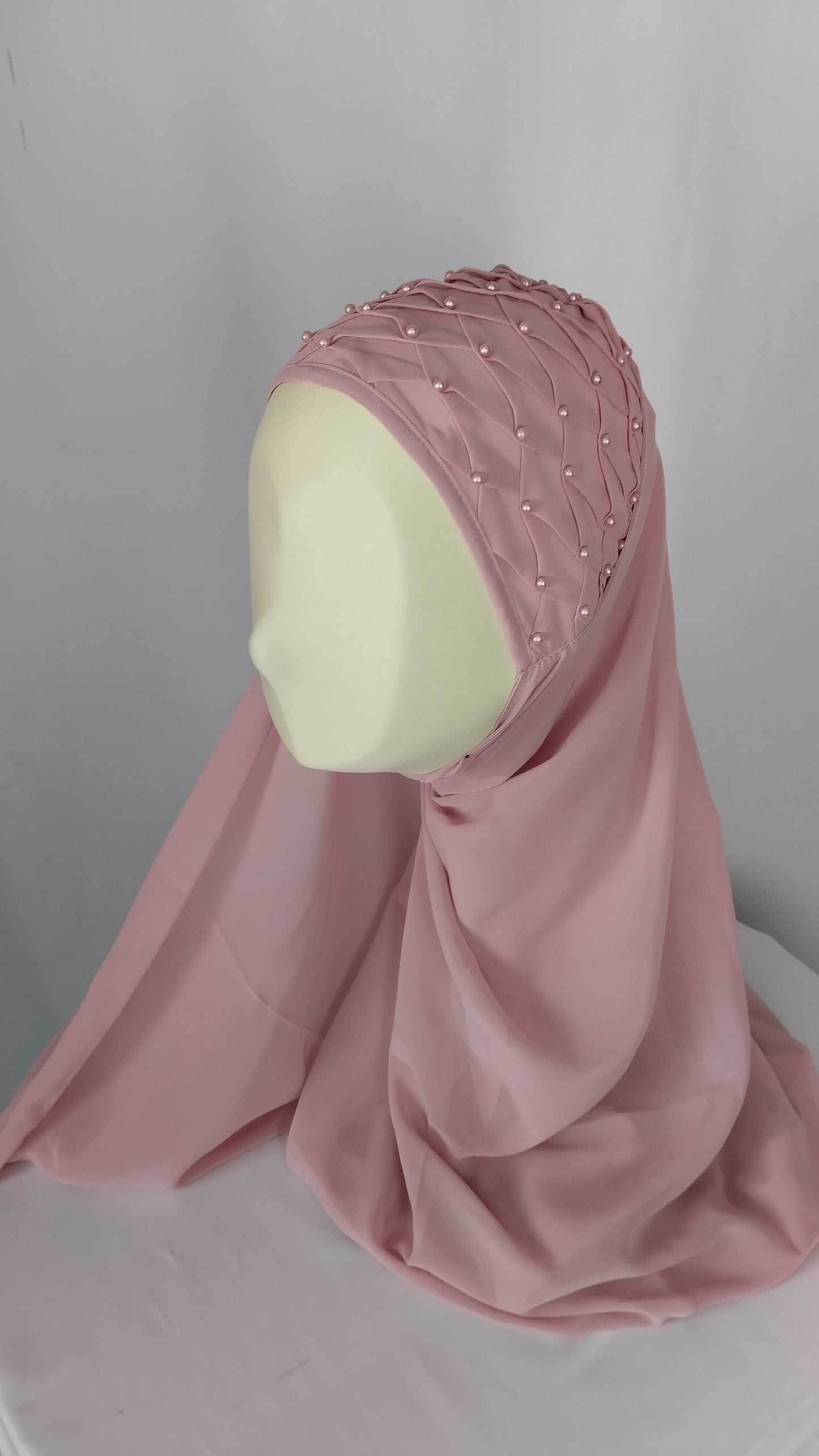 Hijab pronto a mettere rosa